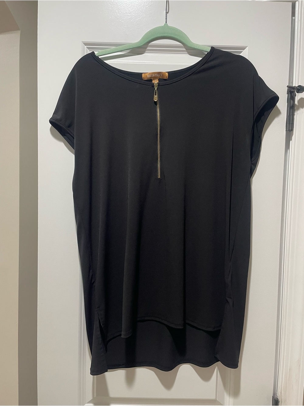 Ellen Tracy Black Short-Sleeve Zip-Front Top
